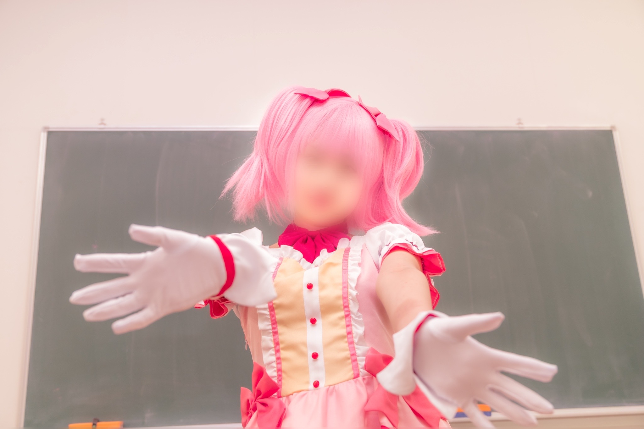 FC2 PPV 1897067 Lets reverse 3P Harlem with the magical girl! Two amateur layers squeeze